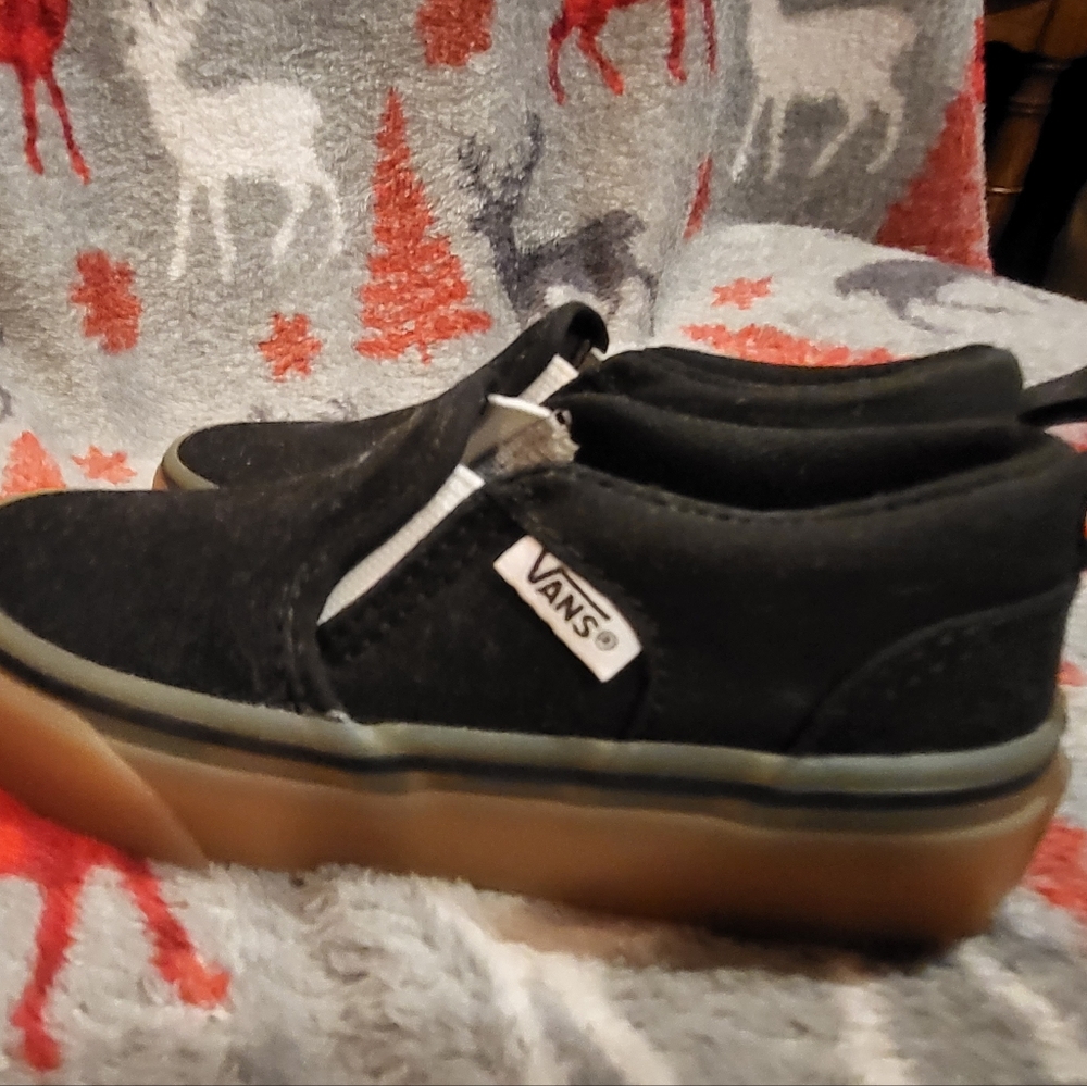 Toddler Van's sz 10 like new